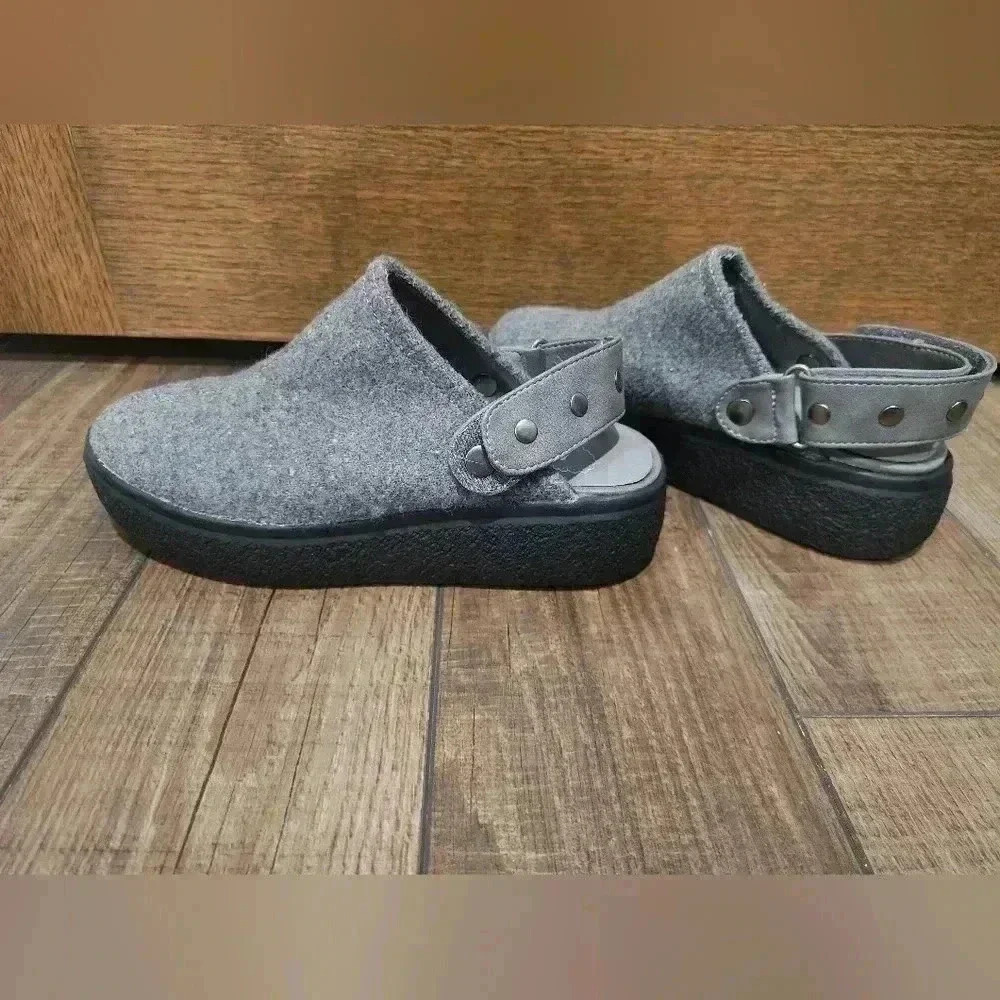 Rocket Dog Gray Mules Comfortable Slip-On Shoes